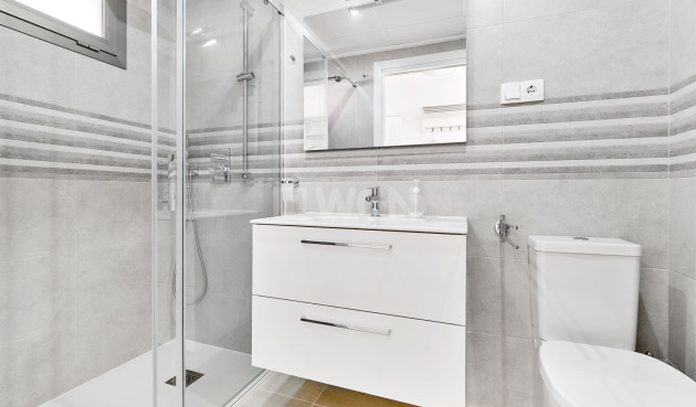 Odsprzedaż - Mieszkanie w bloku - Orihuela Costa - Costa Blanca