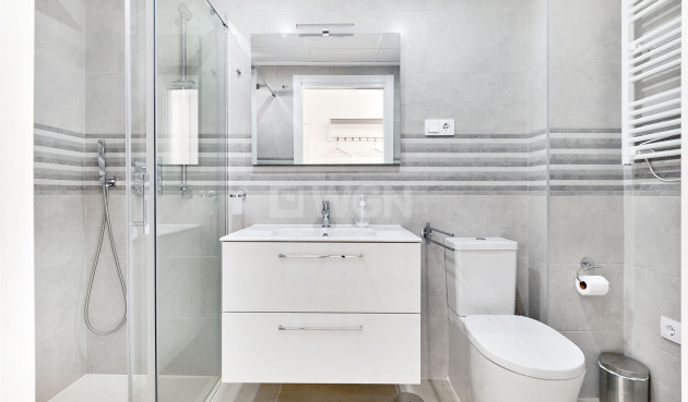 Odsprzedaż - Mieszkanie w bloku - Orihuela Costa - Costa Blanca