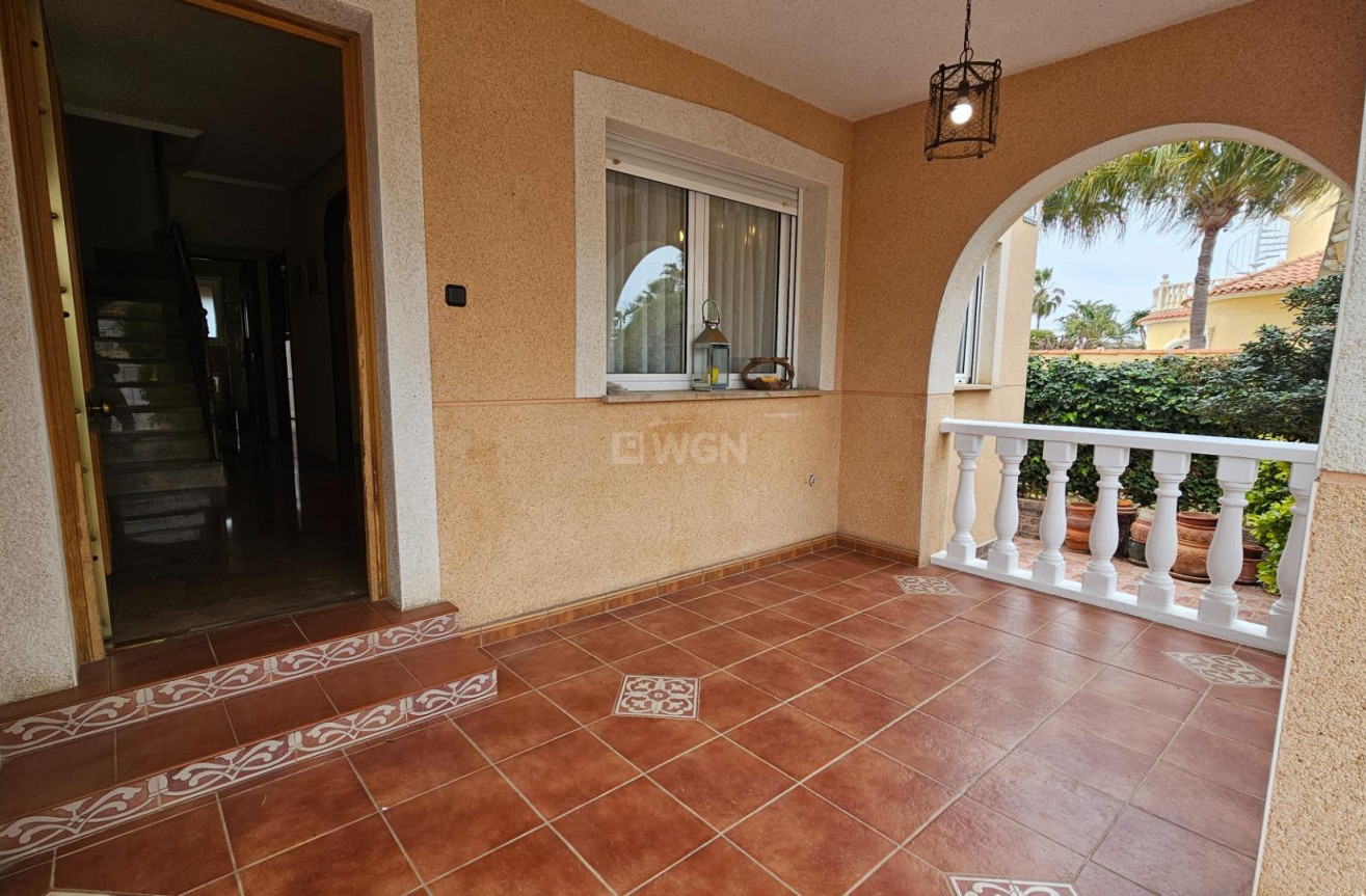 Odsprzedaż - Villa - Torrevieja - El Chaparral