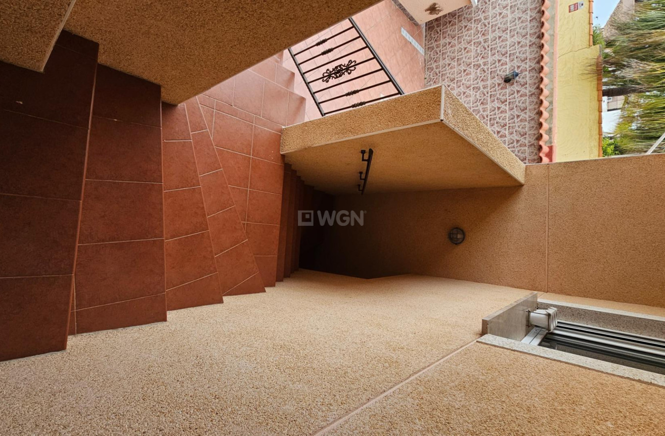 Odsprzedaż - Villa - Torrevieja - El Chaparral