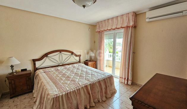 Odsprzedaż - Villa - Torrevieja - El Chaparral