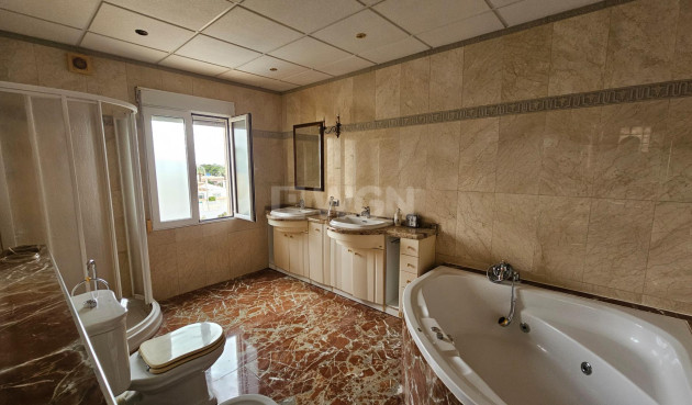 Odsprzedaż - Villa - Torrevieja - El Chaparral