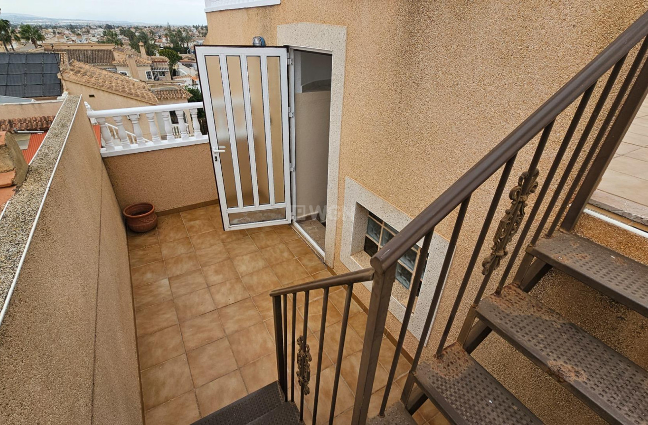 Odsprzedaż - Villa - Torrevieja - El Chaparral