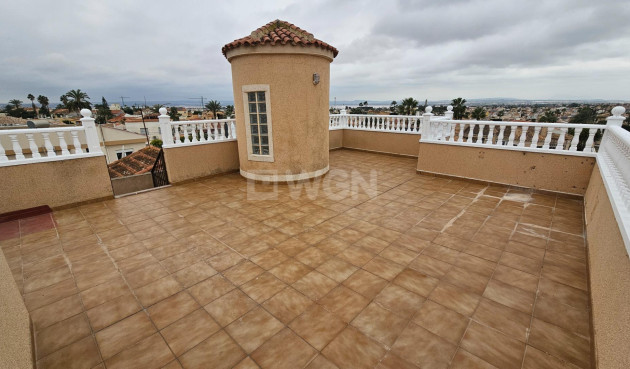 Odsprzedaż - Villa - Torrevieja - El Chaparral