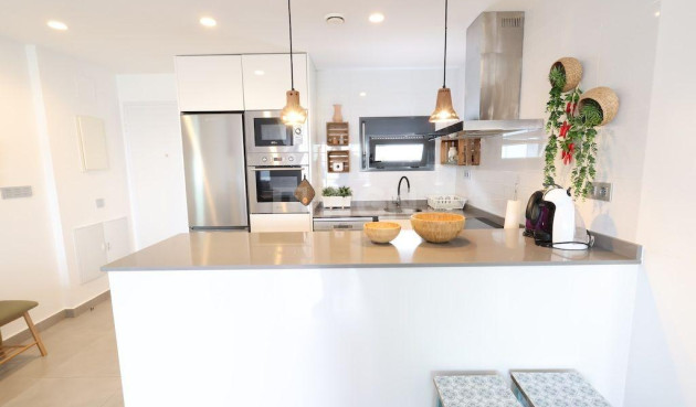 Odsprzedaż - Bungalow - Pilar de la Horadada - Costa Blanca