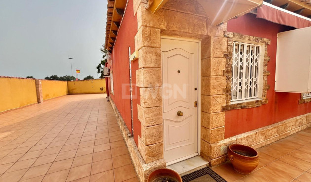 Odsprzedaż - Villa - Torrevieja - Los Balcones - Los Altos del Edén