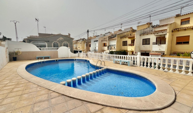 Odsprzedaż - Villa - Torrevieja - Los Balcones - Los Altos del Edén