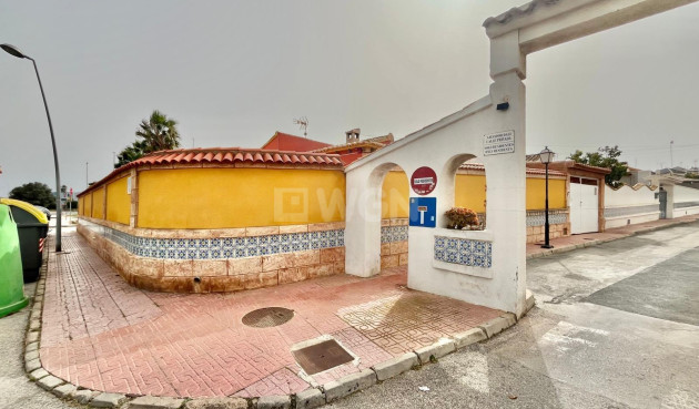Odsprzedaż - Villa - Torrevieja - Los Balcones - Los Altos del Edén