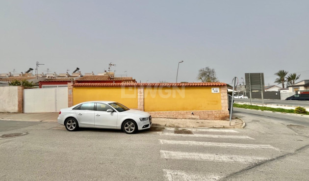 Odsprzedaż - Villa - Torrevieja - Los Balcones - Los Altos del Edén