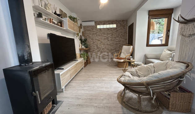 Odsprzedaż - Kamienica - Torrevieja - Costa Blanca