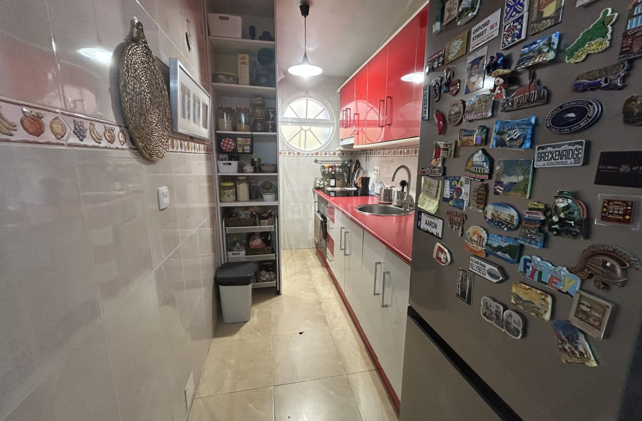 Odsprzedaż - Kamienica - Torrevieja - Costa Blanca