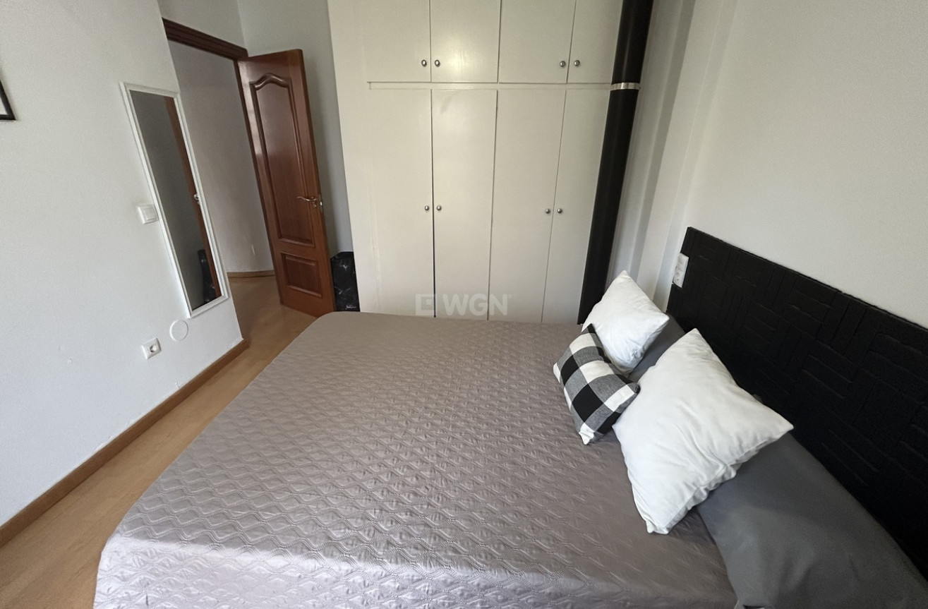 Odsprzedaż - Kamienica - Torrevieja - Costa Blanca