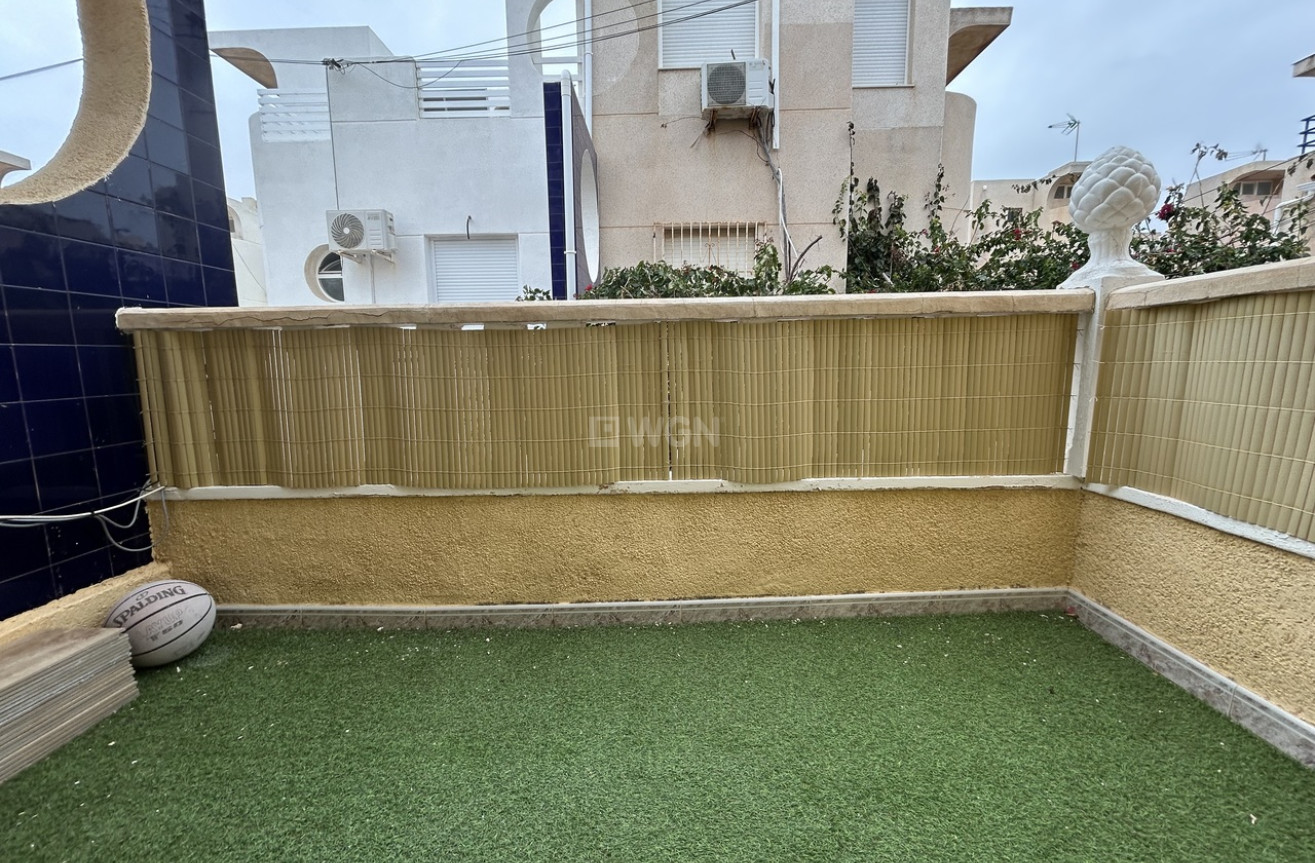 Odsprzedaż - Kamienica - Torrevieja - Costa Blanca