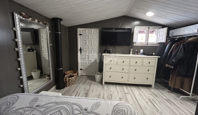 Odsprzedaż - Kamienica - Torrevieja - Costa Blanca