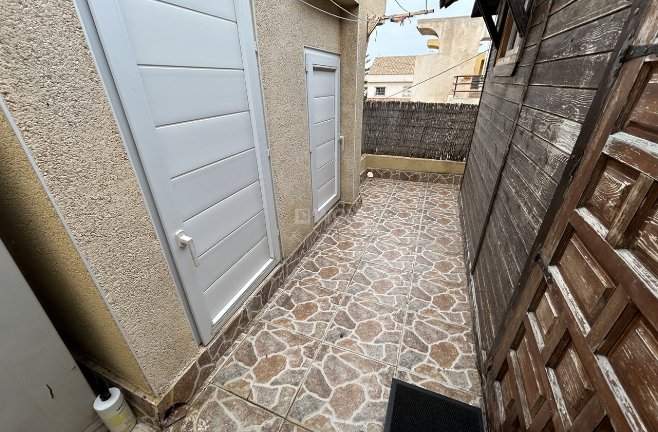 Odsprzedaż - Kamienica - Torrevieja - Costa Blanca