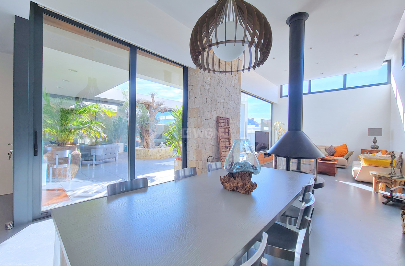 Odsprzedaż - Villa - Los Alcázares - Costa Calida