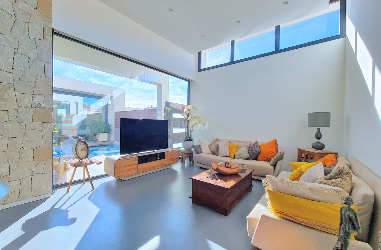 Odsprzedaż - Villa - Los Alcázares - Costa Calida