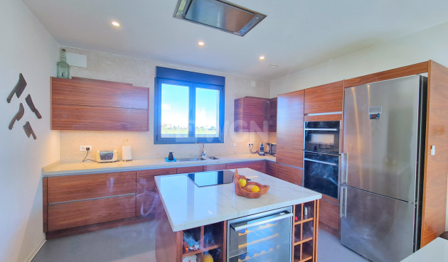 Odsprzedaż - Villa - Los Alcázares - Costa Calida