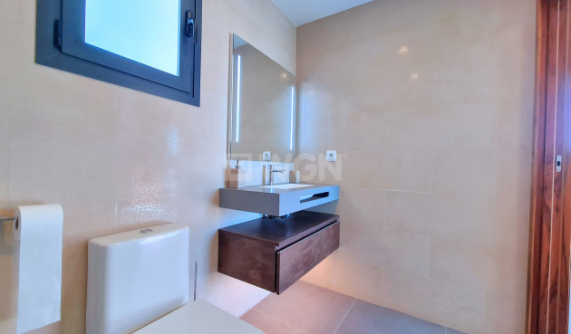 Odsprzedaż - Villa - Los Alcázares - Costa Calida