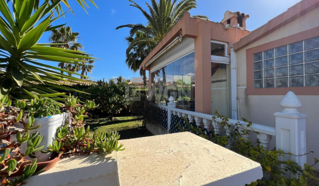 Odsprzedaż - Villa - Cabo Roig - Costa Blanca