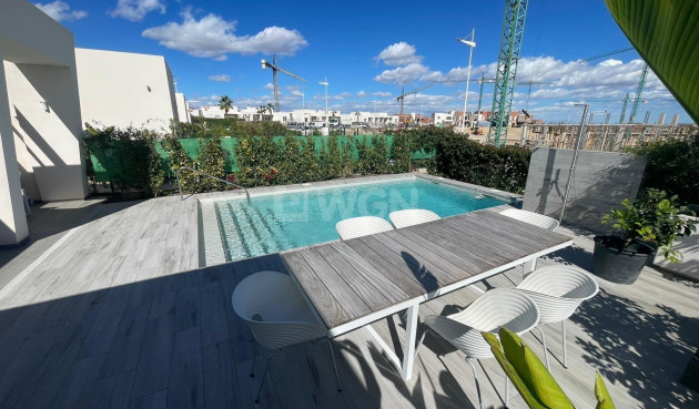 Odsprzedaż - Villa - Algorfa - Club De Golf La Finca