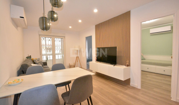 Resale - Apartment / flat - Torrevieja - Costa Blanca