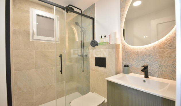 Resale - Apartment / flat - Torrevieja - Costa Blanca