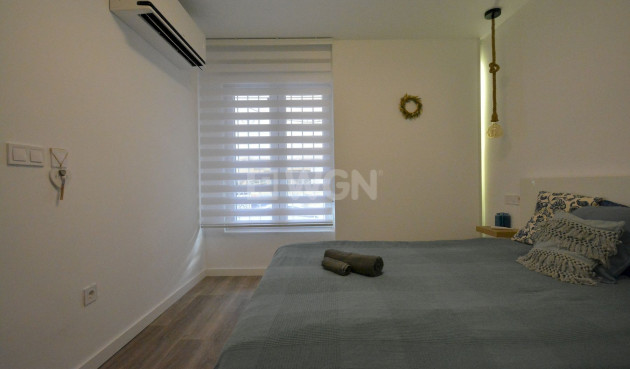 Resale - Apartment / flat - Torrevieja - Costa Blanca