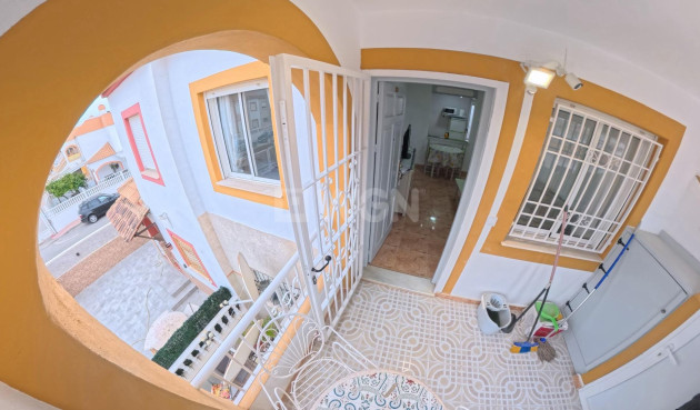 Odsprzedaż - Bungalow - Torrevieja - El Limonar