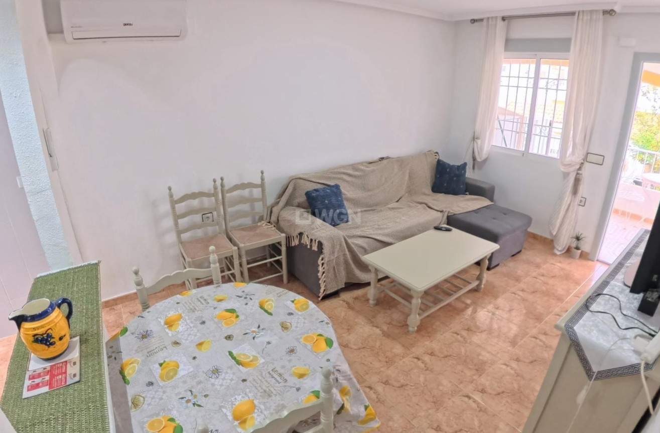 Odsprzedaż - Bungalow - Torrevieja - El Limonar