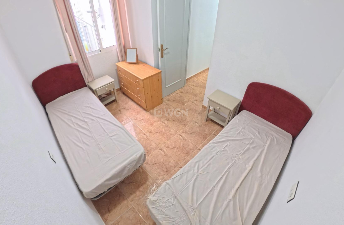 Odsprzedaż - Bungalow - Torrevieja - El Limonar