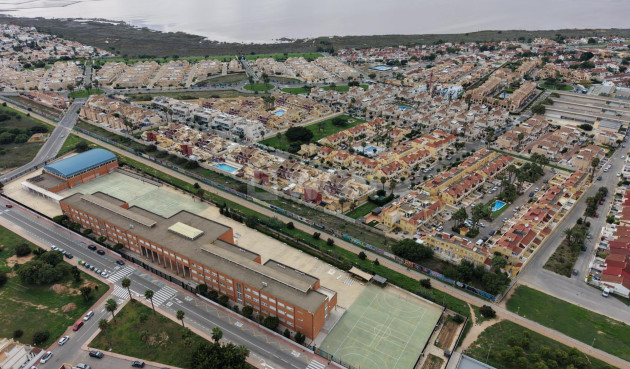 Odsprzedaż - Bungalow - Torrevieja - El Limonar