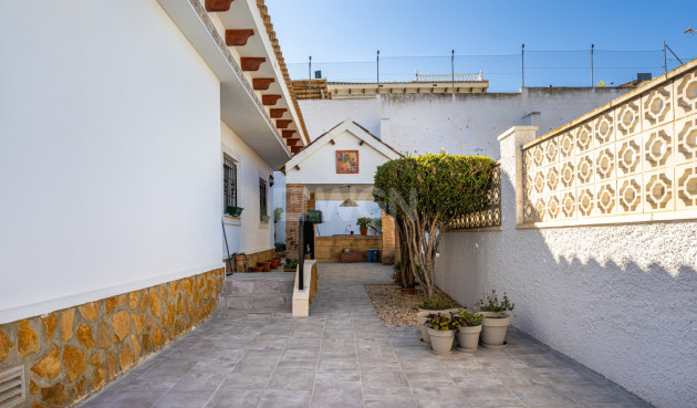 Odsprzedaż - Villa - Bigastro - Inland