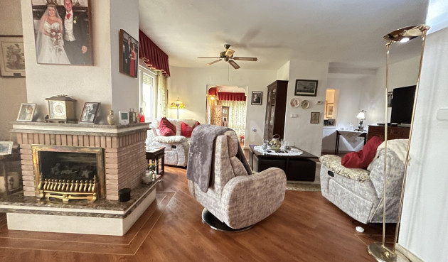 Resale - Villa - Las Ramblas Golf - Inland