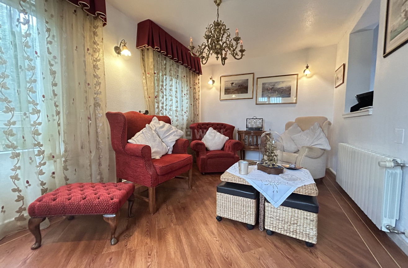 Resale - Villa - Las Ramblas Golf - Inland