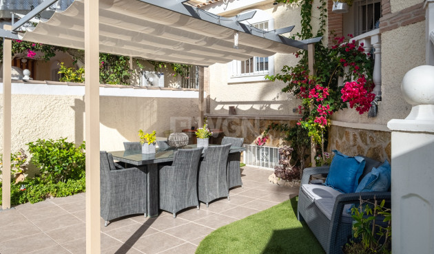 Odsprzedaż - Villa - Santa Pola - Costa Blanca