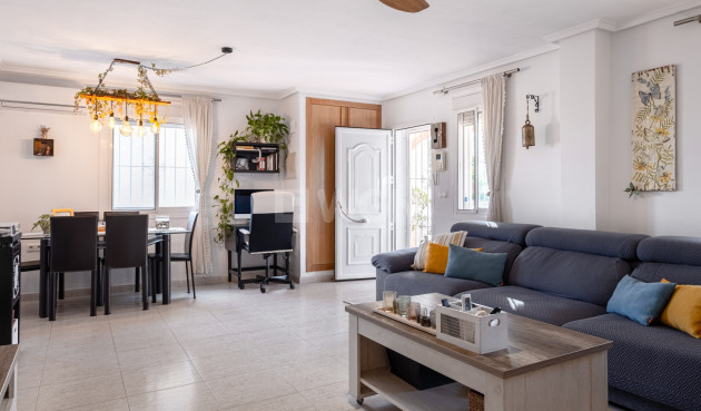 Odsprzedaż - Villa - Santa Pola - Costa Blanca