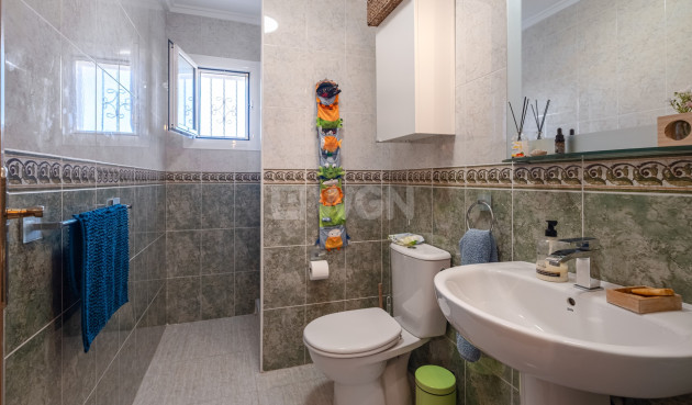 Odsprzedaż - Villa - Santa Pola - Costa Blanca