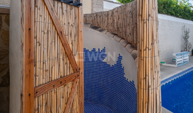 Odsprzedaż - Villa - Santa Pola - Costa Blanca