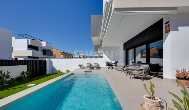 Odsprzedaż - Bungalow - Pilar de la Horadada - Costa Blanca