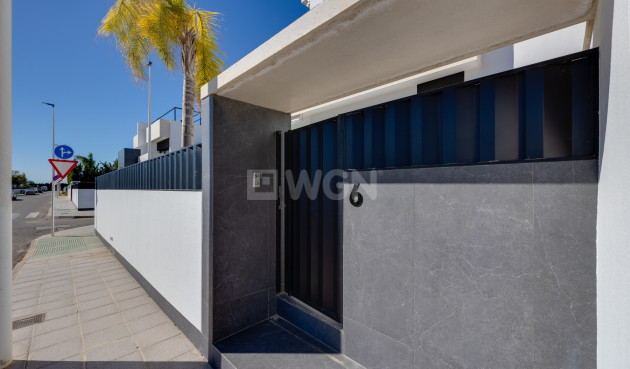 Odsprzedaż - Bungalow - Pilar de la Horadada - Costa Blanca