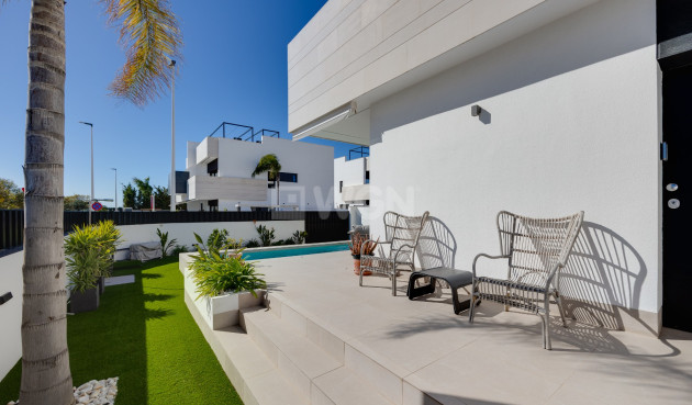 Odsprzedaż - Bungalow - Pilar de la Horadada - Costa Blanca