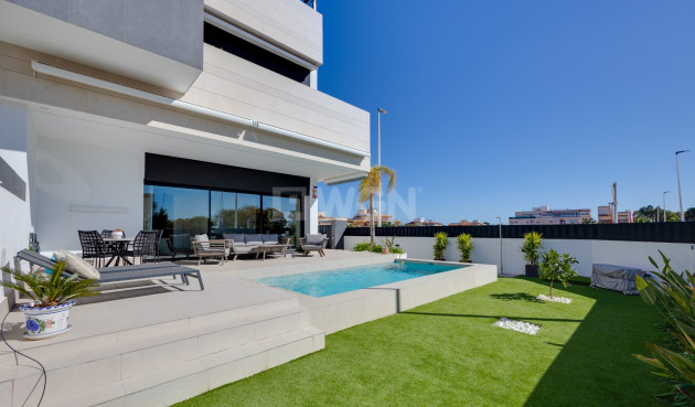 Odsprzedaż - Bungalow - Pilar de la Horadada - Costa Blanca