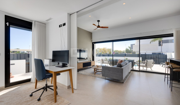 Odsprzedaż - Bungalow - Pilar de la Horadada - Costa Blanca