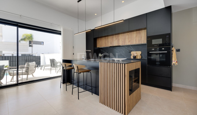 Odsprzedaż - Bungalow - Pilar de la Horadada - Costa Blanca