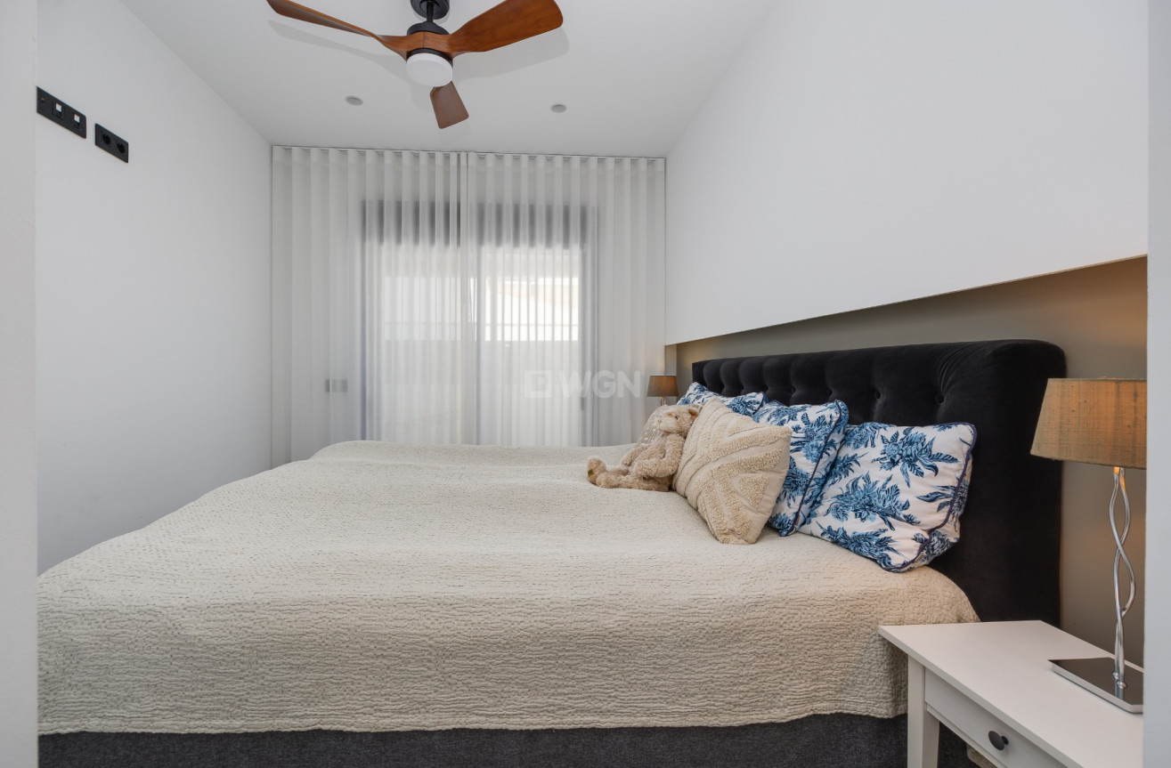 Odsprzedaż - Bungalow - Pilar de la Horadada - Costa Blanca