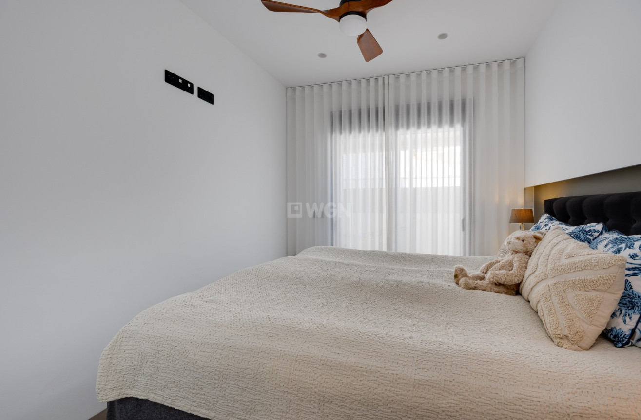 Odsprzedaż - Bungalow - Pilar de la Horadada - Costa Blanca