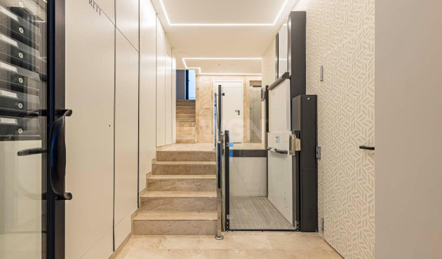 Nowy budynek - Daszek - Murcia - Centro