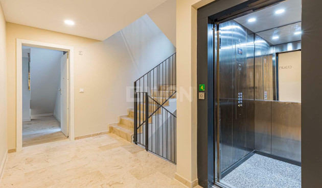 Nowy budynek - Daszek - Murcia - Centro