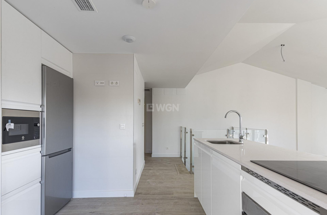 Nowy budynek - Daszek - Murcia - Centro